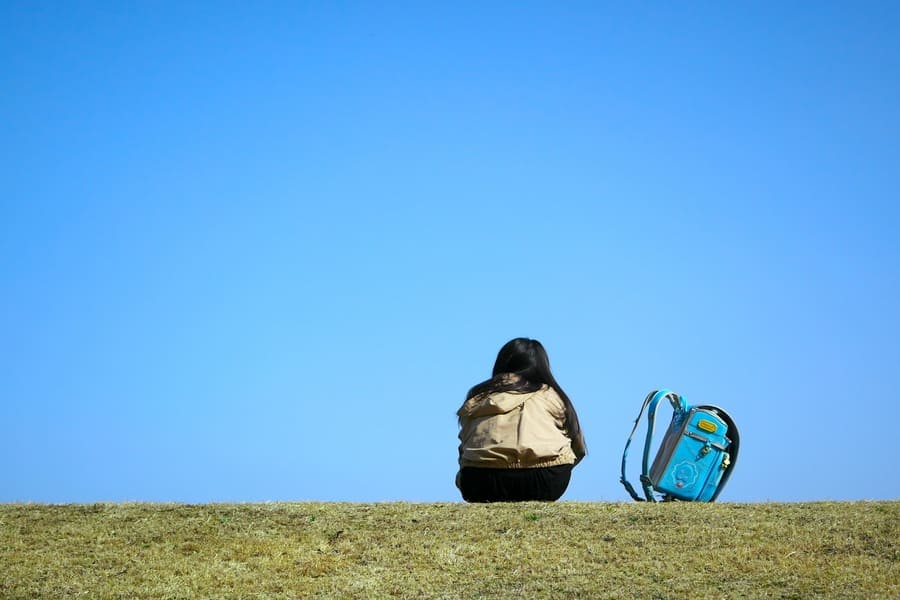 不登校の小学生は増えている？自信を取り戻すには適切なサポートが大切