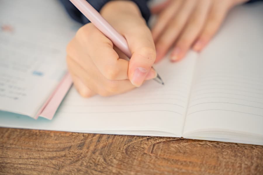 不登校の子どもが勉強に追いつく学習のコツ