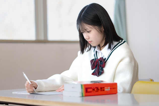 塾の送迎が保護者の負担になってしまう理由