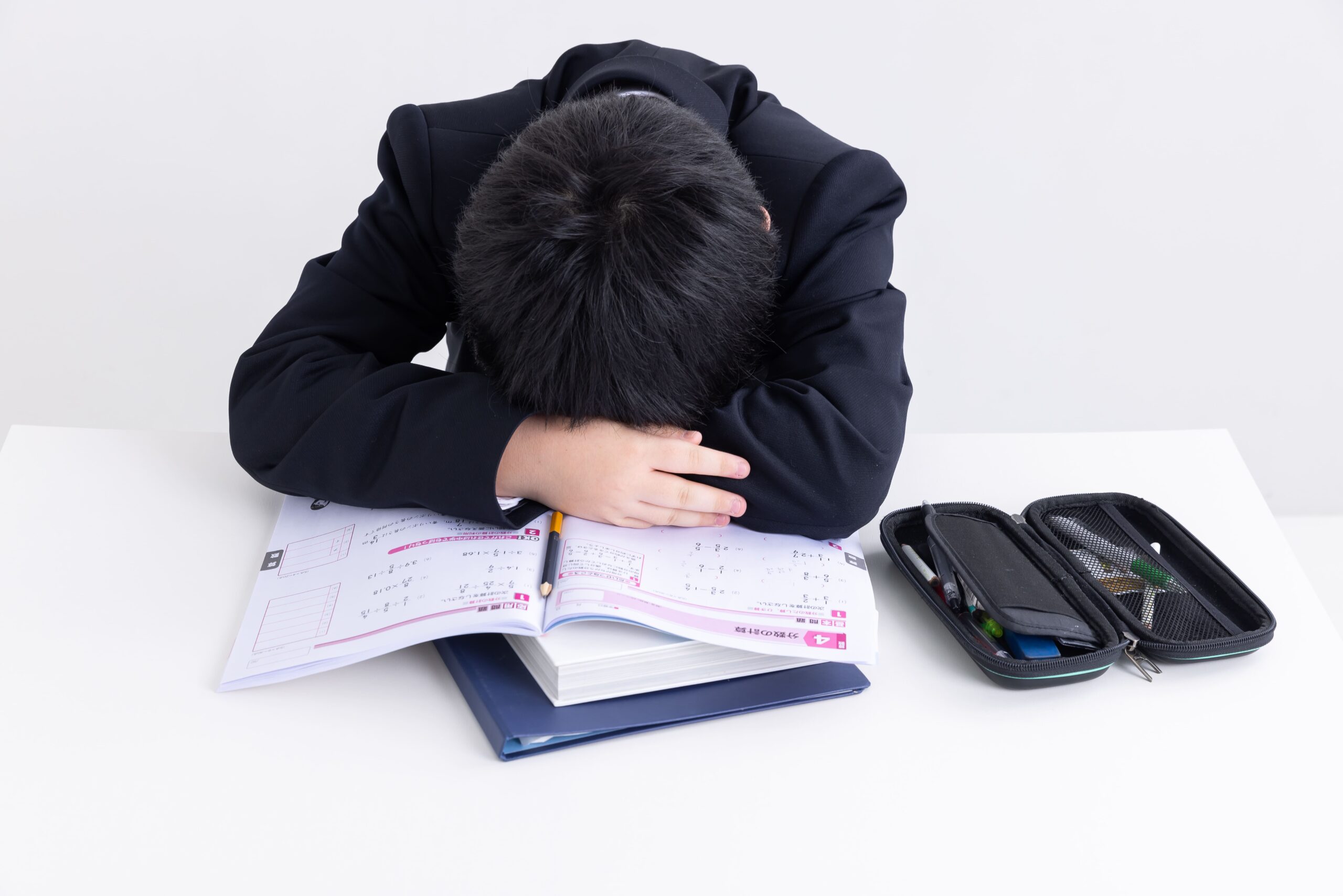 算数が苦手なのは発達障害の「算数障害」が原因？特徴や対処法を解説