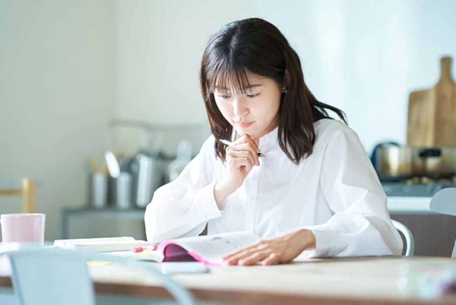 不登校の生徒が無理なく通える通信制高校を選ぶポイント