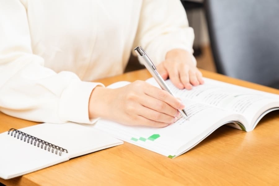 自分に合う参考書・問題集を見つける４つの選び方