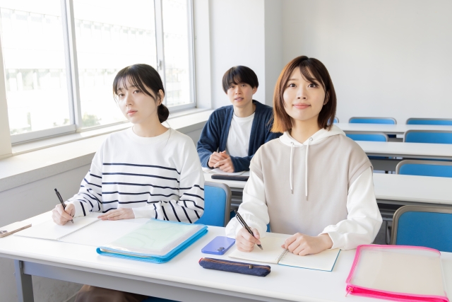 大学受験の塾・予備校はいつから通うべき？志望校選定の重要性と学年別の最適な開始時期をプロが解説