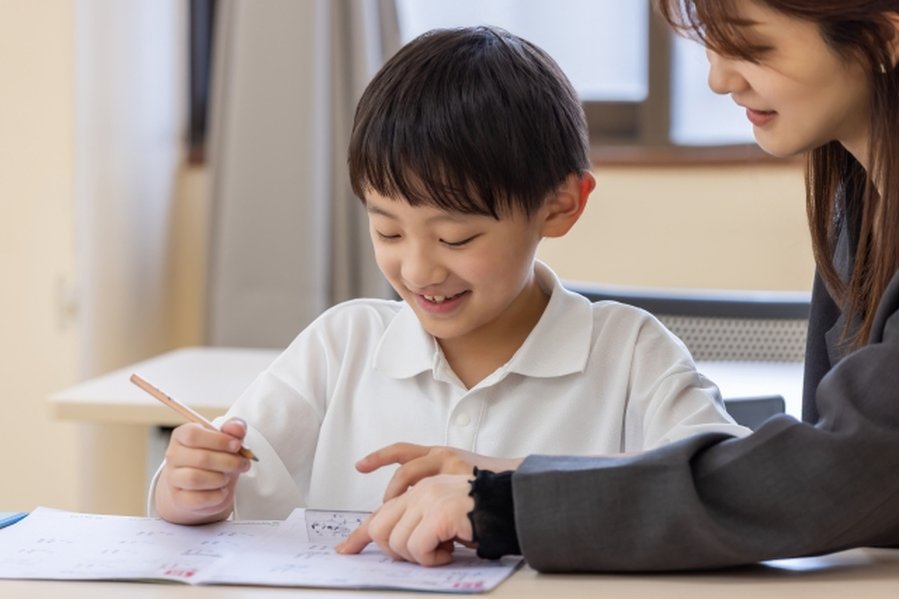 小学校受験における塾選びの完全ガイド｜合格を勝ち取るための活用法と家庭の役割