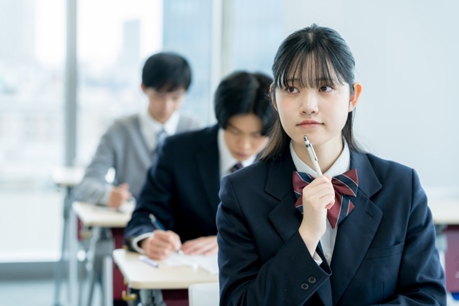  大学受験の服装はどう選ぶ？共通テストから二次試験・面接まで、合格を引き寄せるための身だしなみ完全ガイド