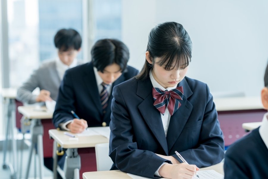 授業中に襲う猛烈な眠気を打破する！集中力を維持し成績を伸ばすための究極の対策ガイド
