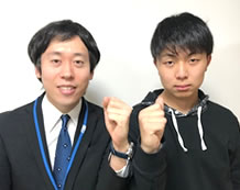 担当の岡崎先生と吉松くん