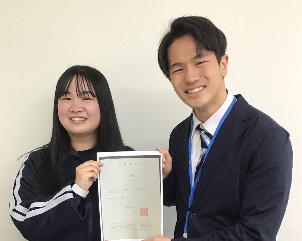 梅本奈津実さんと猪子先生