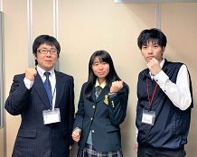 奥田 綾子さんと平田教室長と山本先生