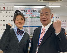 村井杏花さんと教室長