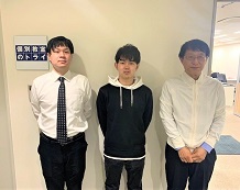根岸亮太くんと小谷先生と吉田先生