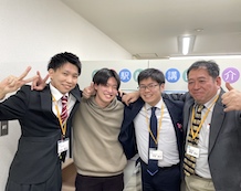 花木くんと平岩先生・成田先生・河野先生