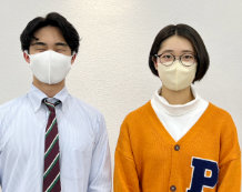 松古美玖さん(外国語学部合格)と山腰先生