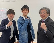 伊東先生・森本君・山羽教室長