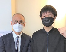 岡本先生と平山君