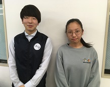 講師の坂本先生と一緒に