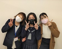 北川先生と六山さんと岡崎先生