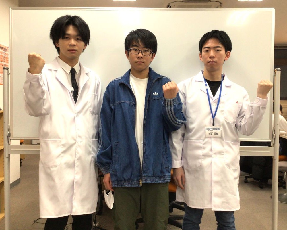 佐貫先生と柴田先生と山根君