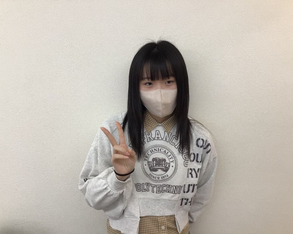 新岡明衣さん