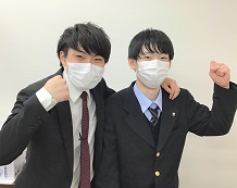 安代世南くんと重原先生