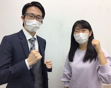 Kさんと岡崎先生（コロナ感染対策として写真もマスクをしています）