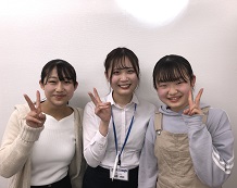 Iさん(左)とKさん【金田北中学校】