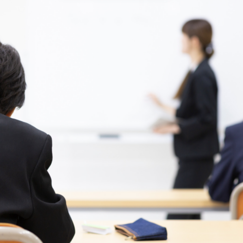 総合型選抜でのホワイトアカデミーの合格率を徹底分析！他の塾との比較や費用対効果も解説