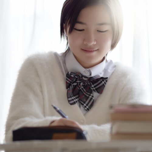 【完全版】現代文の勉強法｜大学受験で偏差値を上げる効果的な学習ステップと試験別対策