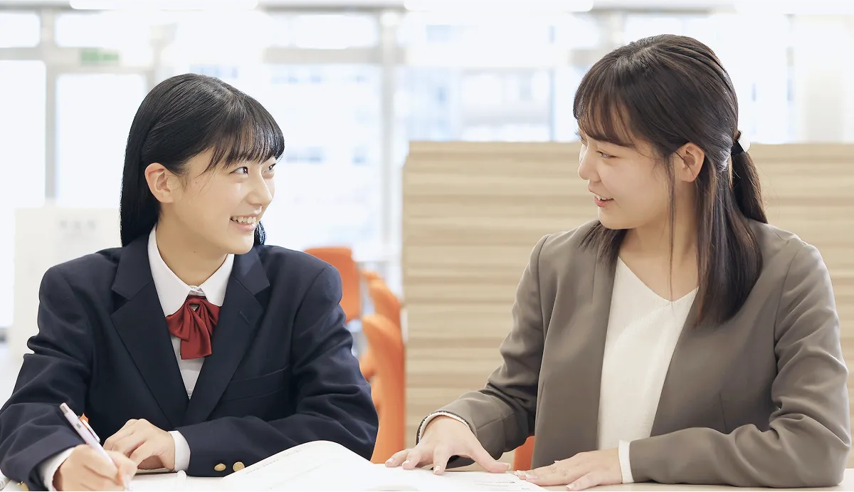 生徒と講師のイメージ